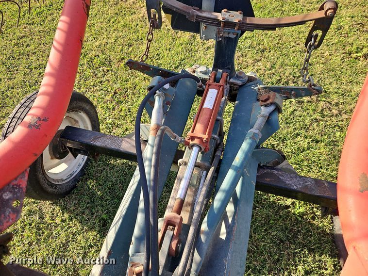 image for item EB8358 hay rake