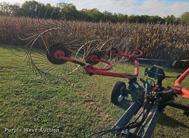 image for item EB8358 hay rake