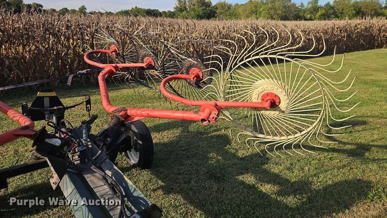 image for item EB8358 hay rake