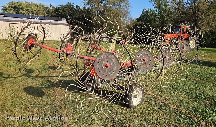image for item EB8358 hay rake