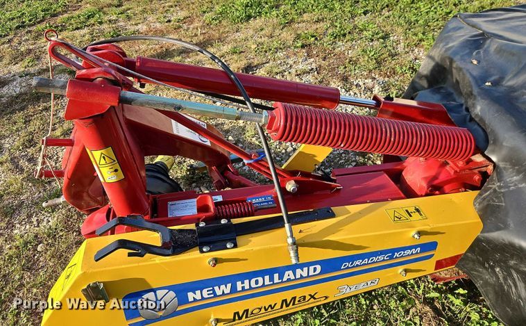 image for item EB8359 New Holland Duradisc 109M disc mower