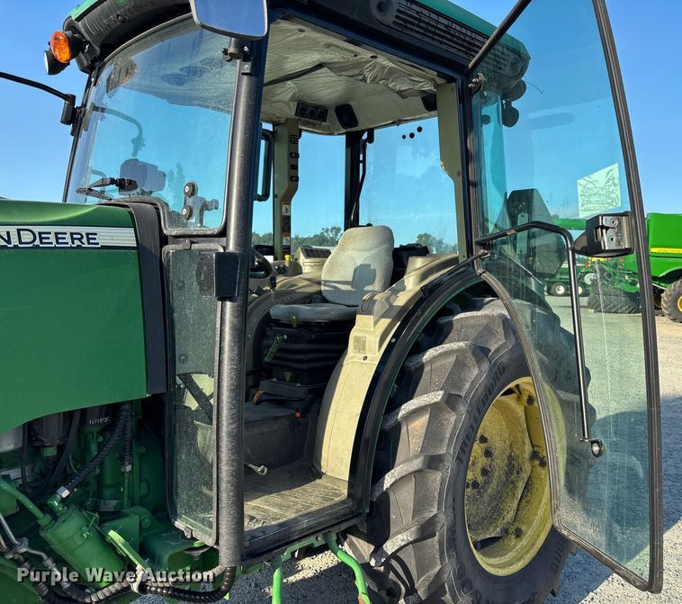 image for item EC3840 2017 John Deere 5090GN MFWD tractor