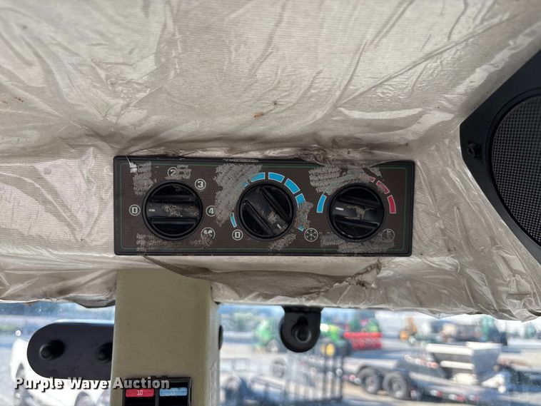 image for item EC3840 2017 John Deere 5090GN MFWD tractor