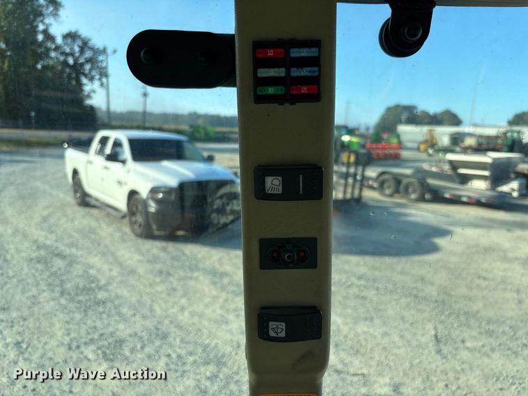 image for item EC3840 2017 John Deere 5090GN MFWD tractor