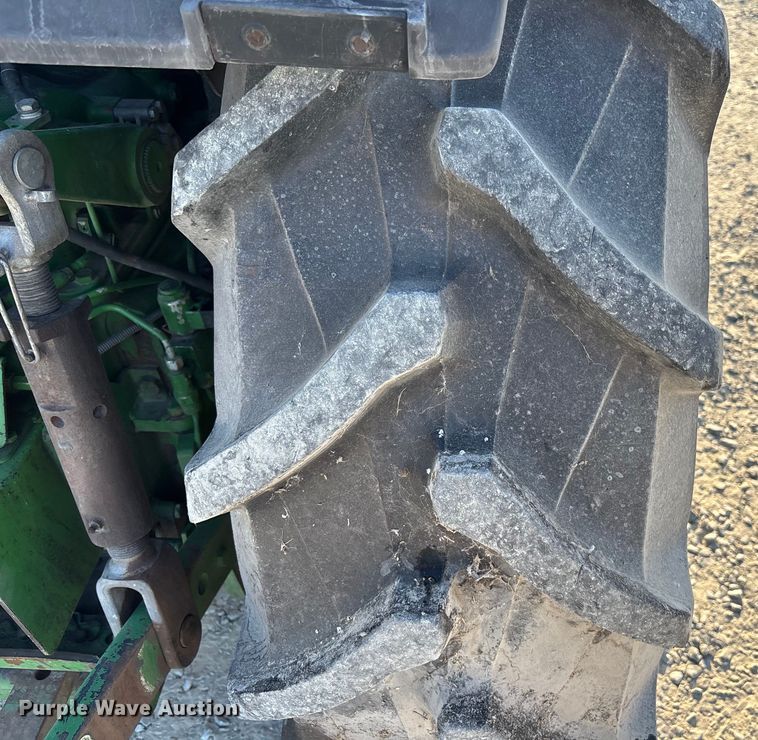 image for item EC3840 2017 John Deere 5090GN MFWD tractor