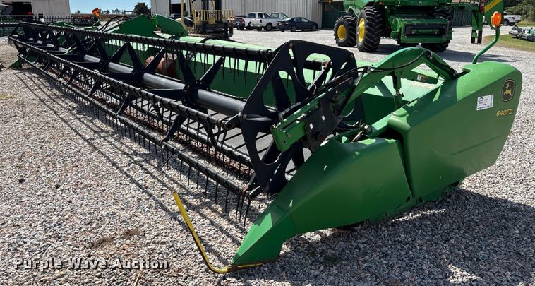 image for item EC3842 2012 John Deere 640FD flex draper head