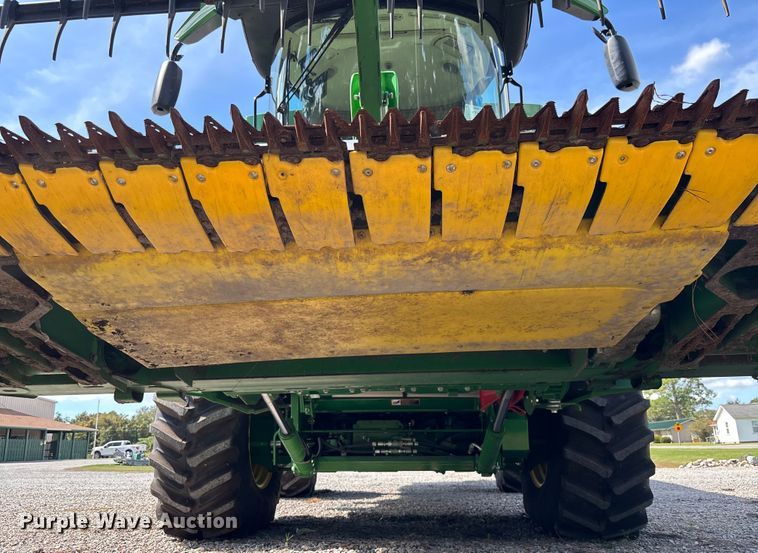 image for item EC3842 2012 John Deere 640FD flex draper head