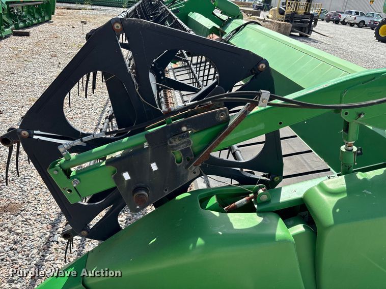 image for item EC3842 2012 John Deere 640FD flex draper head