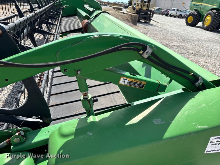 image for item EC3842 2012 John Deere 640FD flex draper head