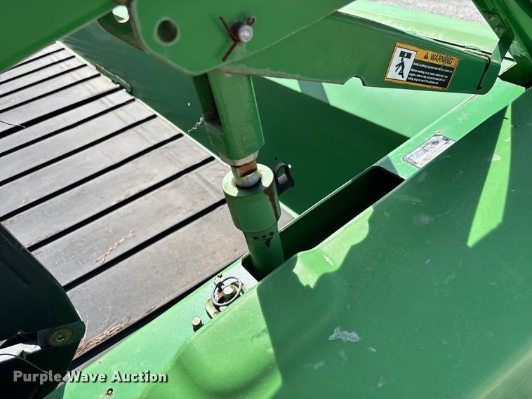 image for item EC3842 2012 John Deere 640FD flex draper head
