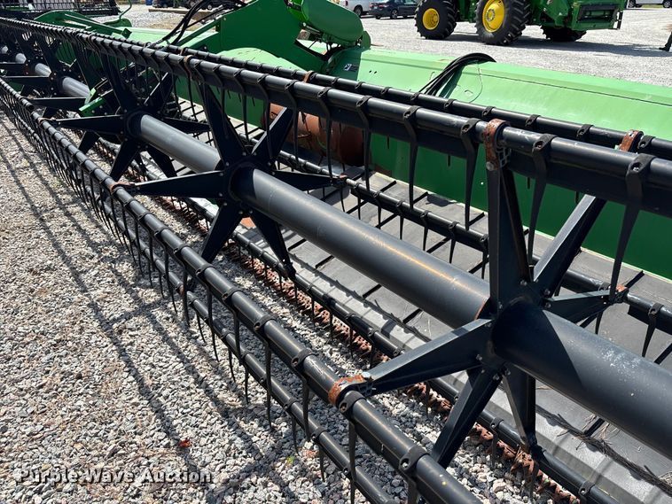 image for item EC3842 2012 John Deere 640FD flex draper head