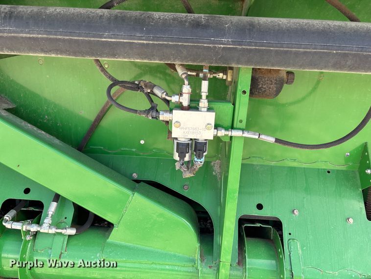 image for item EC3842 2012 John Deere 640FD flex draper head