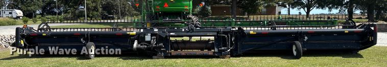 image for item EC3843 2018 MacDon FD75-D flex draper head