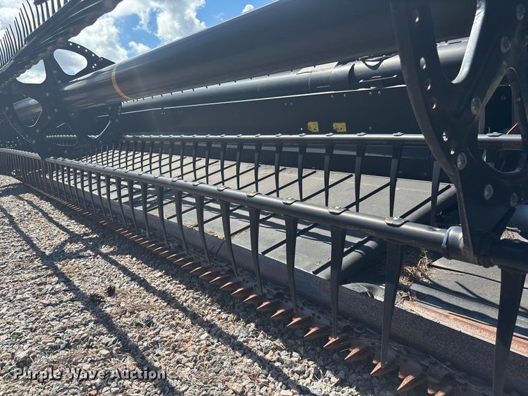 image for item EC3843 2018 MacDon FD75-D flex draper head