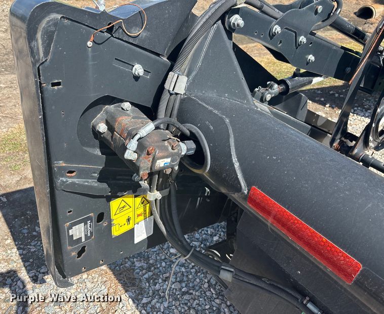 image for item EC3843 2018 MacDon FD75-D flex draper head