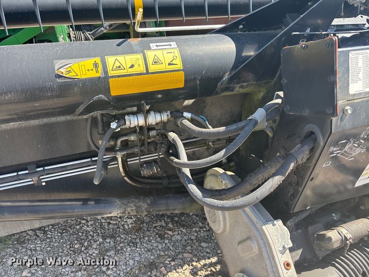 image for item EC3843 2018 MacDon FD75-D flex draper head