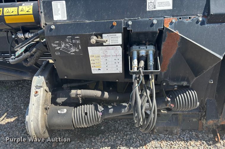 image for item EC3843 2018 MacDon FD75-D flex draper head