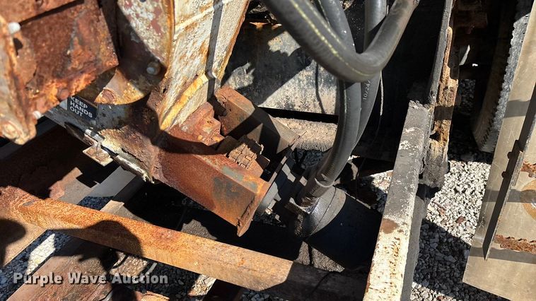 image for item ED2257 2000 Kenworth T800 fertilizer delivery truck