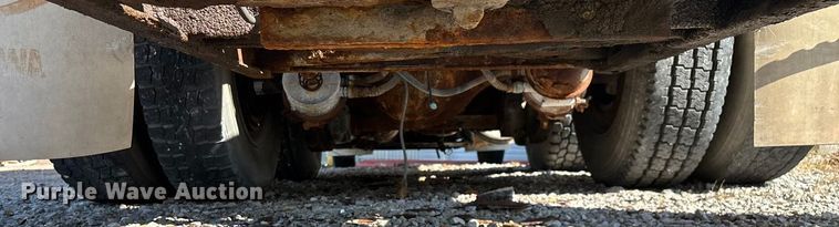 image for item ED2257 2000 Kenworth T800 fertilizer delivery truck