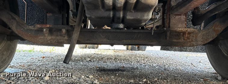 image for item ED2257 2000 Kenworth T800 fertilizer delivery truck