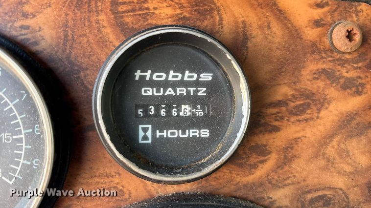 image for item ED2257 2000 Kenworth T800 fertilizer delivery truck