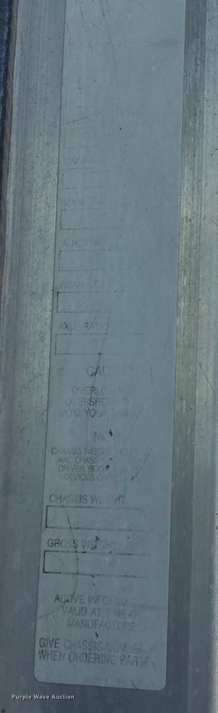 image for item ED2257 2000 Kenworth T800 fertilizer delivery truck