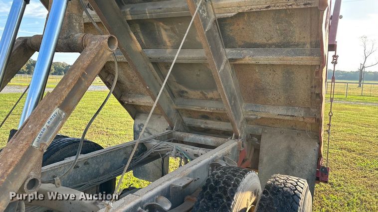 image for item ED2261 1996 Freightliner FL70 Business Class silage truck