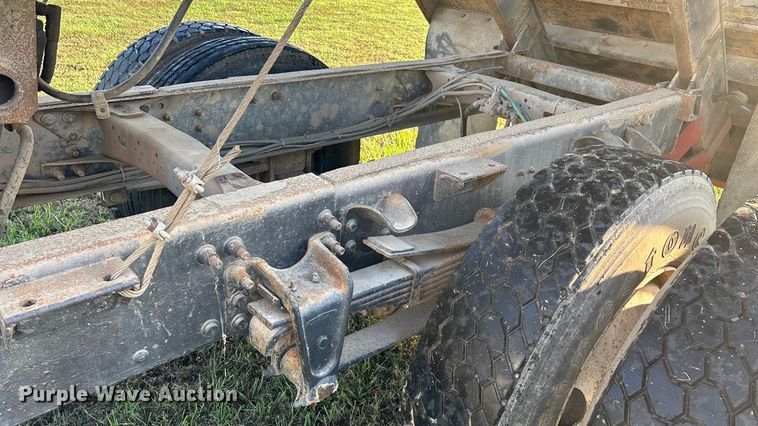 image for item ED2261 1996 Freightliner FL70 Business Class silage truck