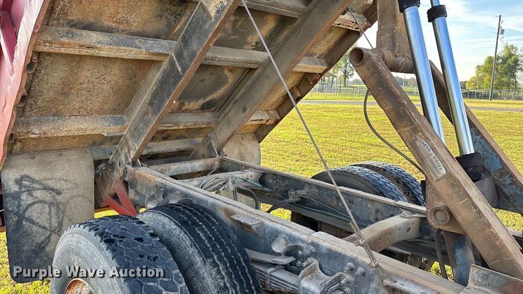 image for item ED2261 1996 Freightliner FL70 Business Class silage truck