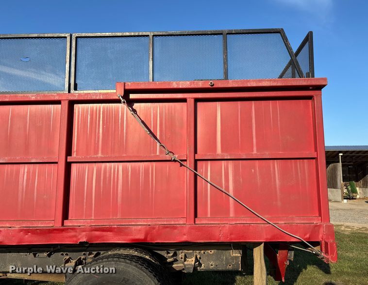 image for item ED2261 1996 Freightliner FL70 Business Class silage truck