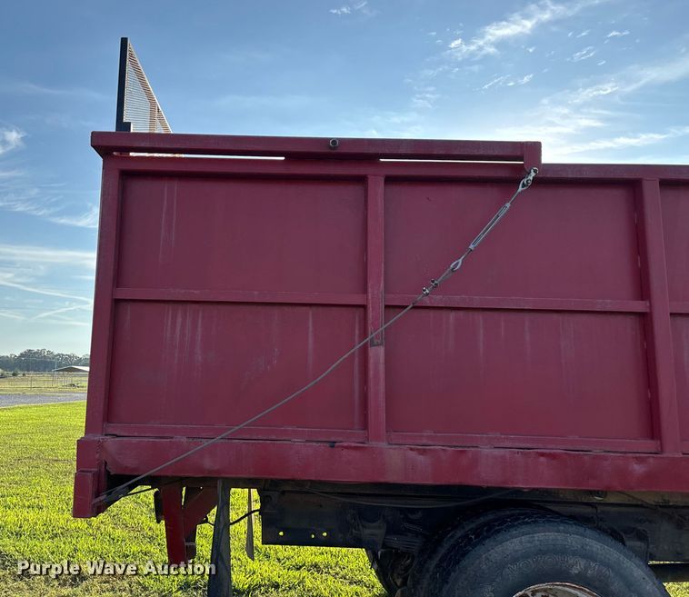 image for item ED2261 1996 Freightliner FL70 Business Class silage truck