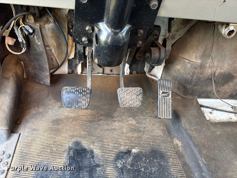 image for item ED2261 1996 Freightliner FL70 Business Class silage truck