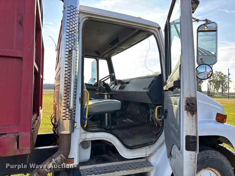image for item ED2261 1996 Freightliner FL70 Business Class silage truck