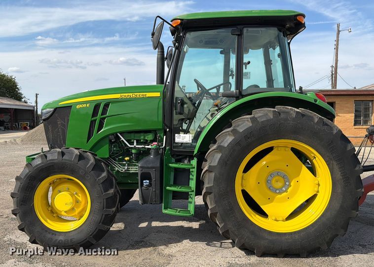 image for item ED5951 2022 John Deere 6105E MFWD tractor