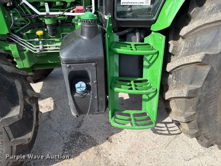 image for item ED5951 2022 John Deere 6105E MFWD tractor