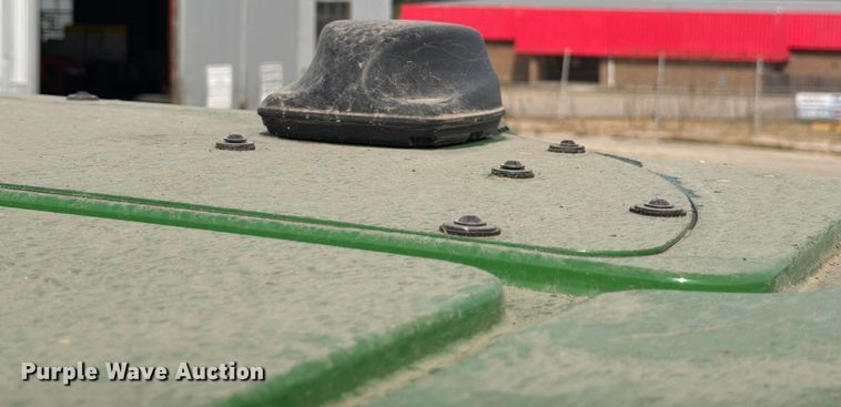 image for item ED5951 2022 John Deere 6105E MFWD tractor