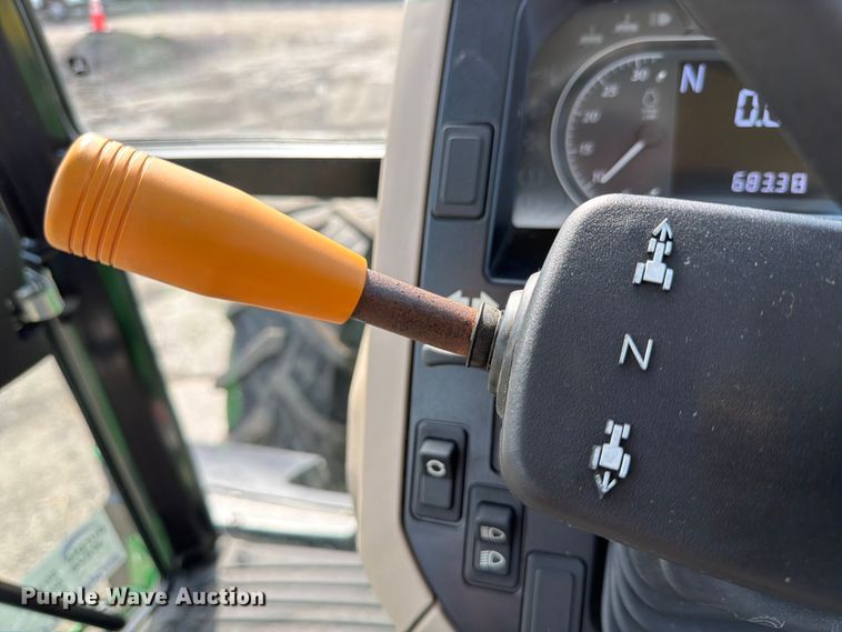 image for item ED5951 2022 John Deere 6105E MFWD tractor