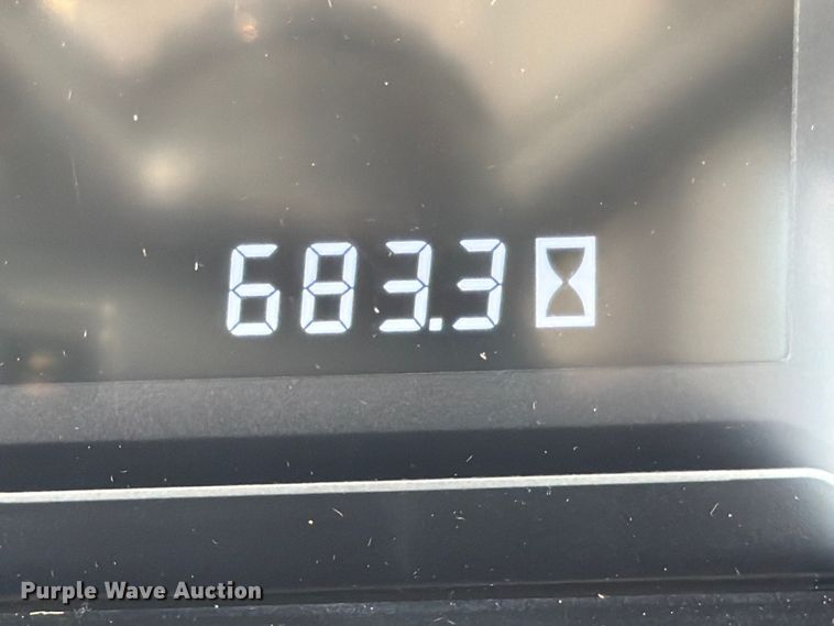 image for item ED5951 2022 John Deere 6105E MFWD tractor