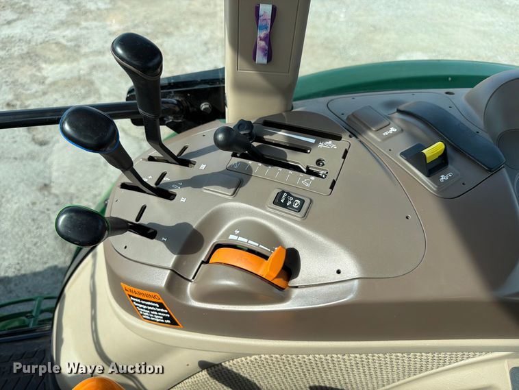 image for item ED5951 2022 John Deere 6105E MFWD tractor