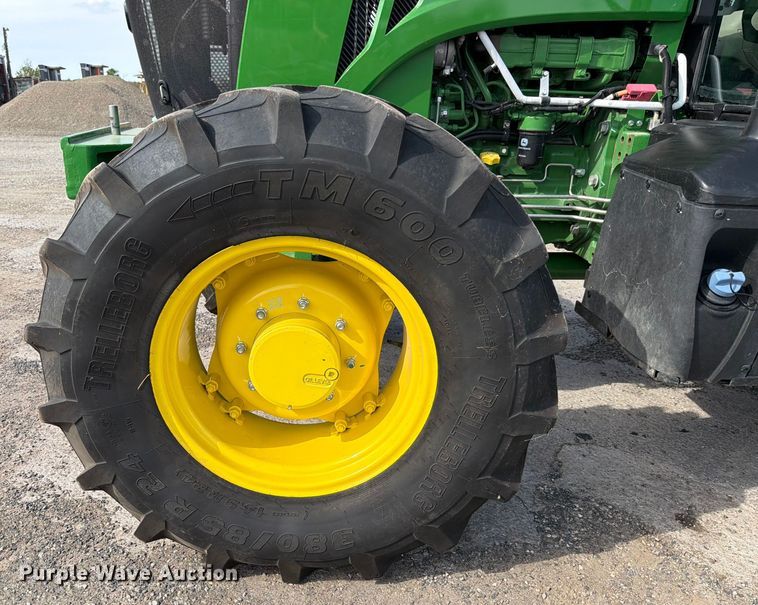 image for item ED5951 2022 John Deere 6105E MFWD tractor