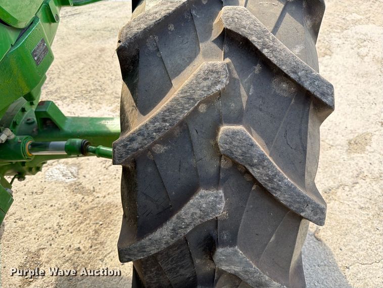 image for item ED5951 2022 John Deere 6105E MFWD tractor