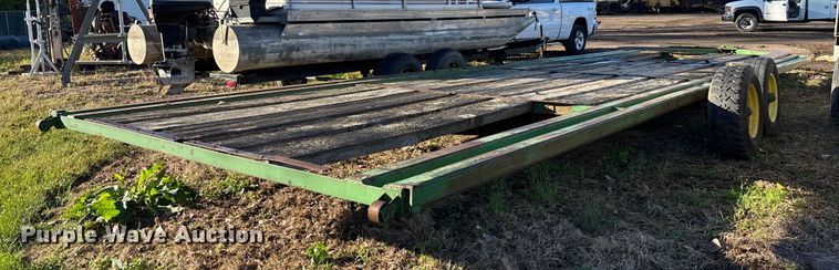 image for item EE4053 John Deere header trailer