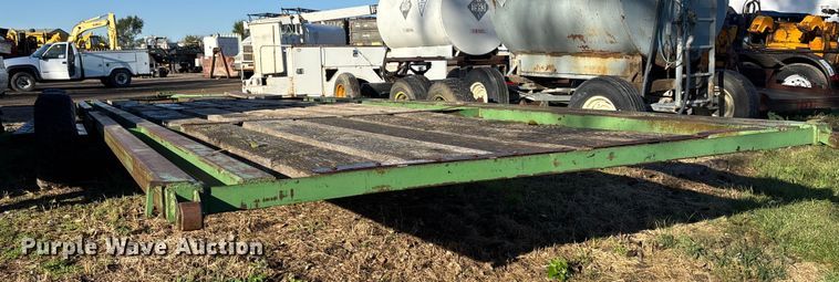 image for item EE4053 John Deere header trailer