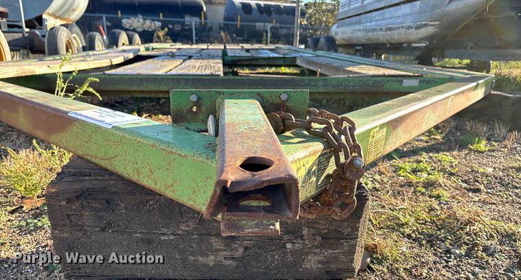 image for item EE4053 John Deere header trailer