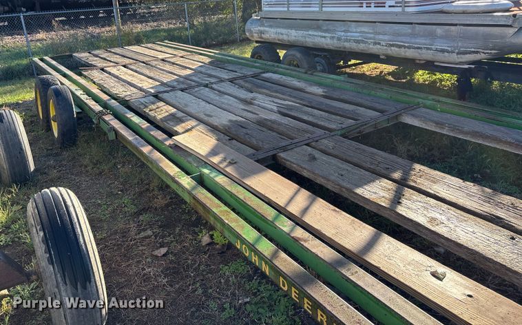 image for item EE4053 John Deere header trailer