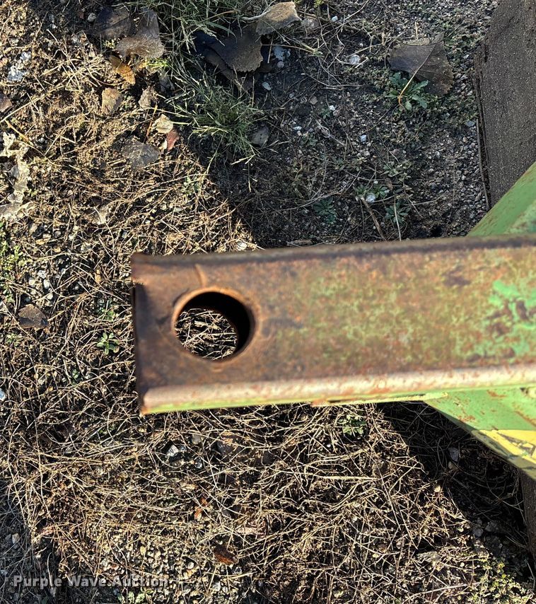 image for item EE4053 John Deere header trailer