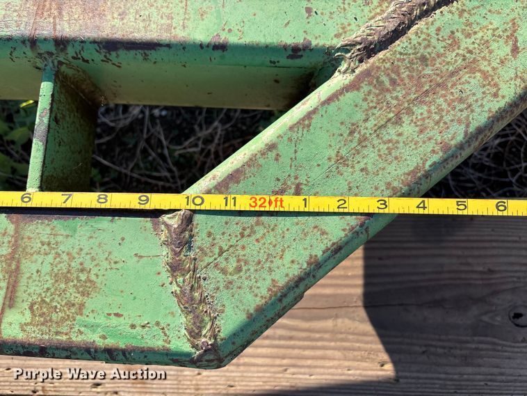 image for item EE4053 John Deere header trailer