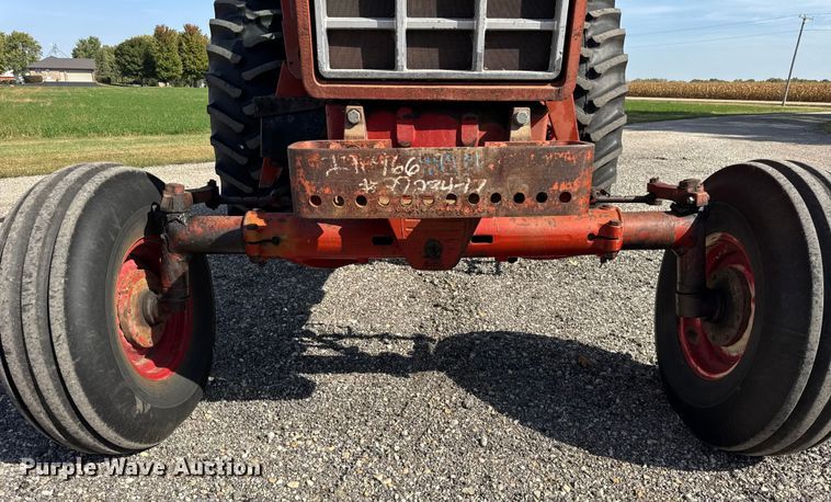 image for item EF2195 1977 International Harvester Hydro 186 tractor