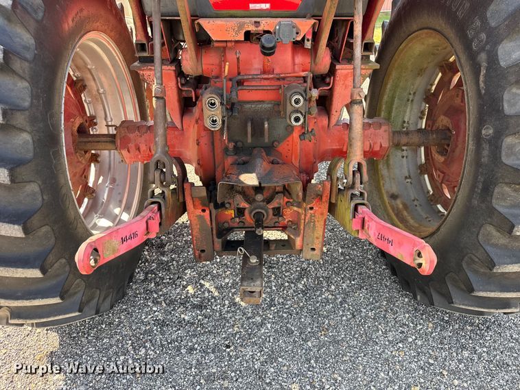 image for item EF2195 1977 International Harvester Hydro 186 tractor