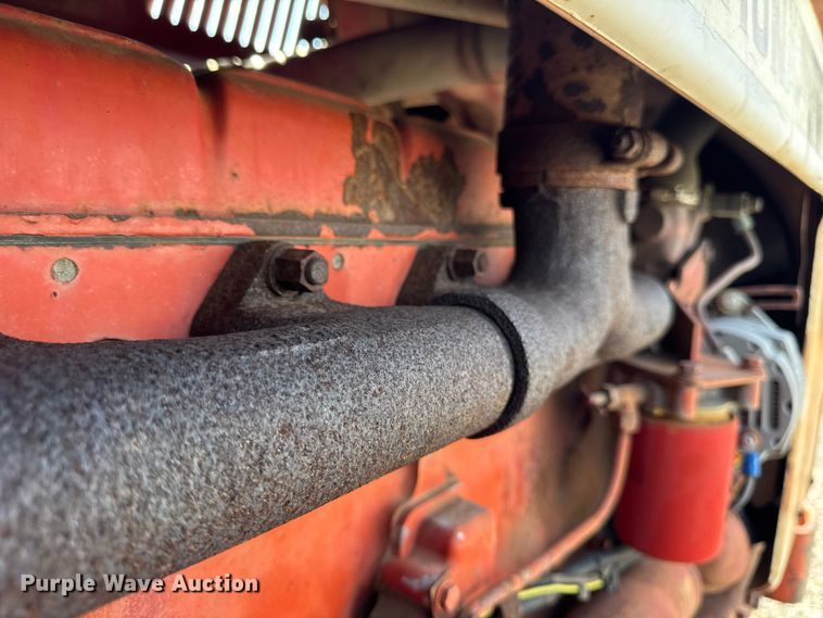 image for item EF2195 1977 International Harvester Hydro 186 tractor